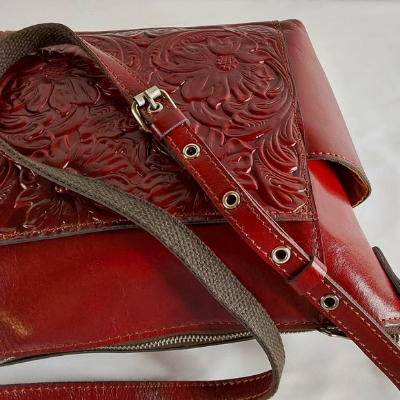 'PATRICIA NASH' 'AVELEY' CARRY-ALL ETCHED LEATHER CROSSBODY BAG - Picture 6 of 16